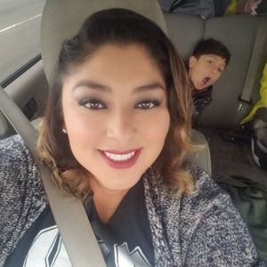 Meet your Posher, Alma